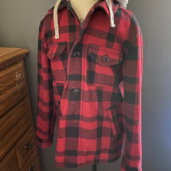 American Eagle Outfitters Black and Red Checkered Flannel Jacket sz M - Picture 3 of 8